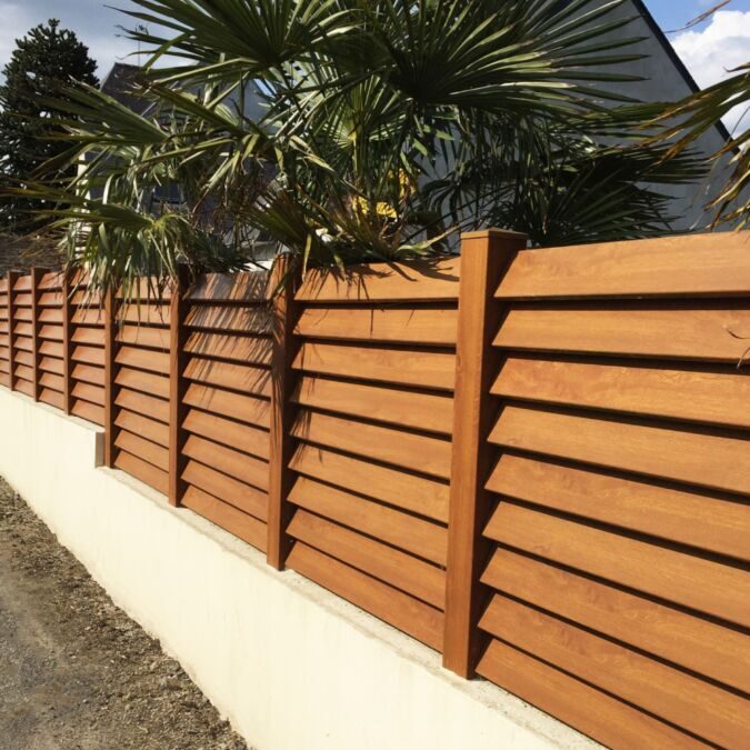 Clôture en bois extérieur : Sécurisez et embellissez votre propriété