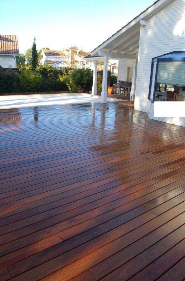 Terrasse en bois exotique