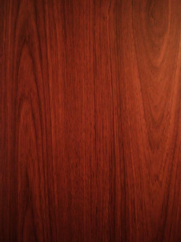 bois rouge exotique poli