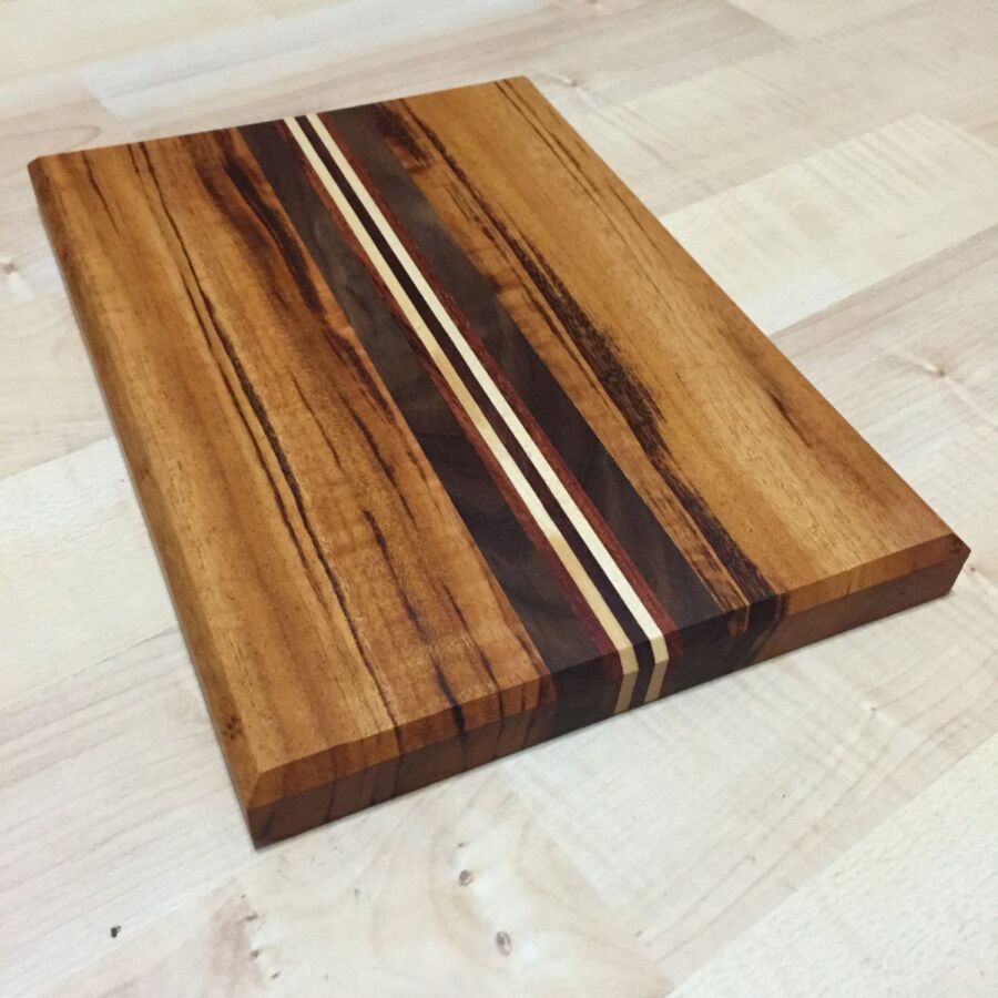 Planche en bois exotique