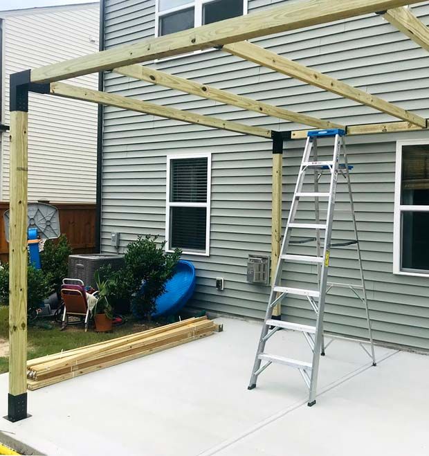 Pergola artisanale en bois
