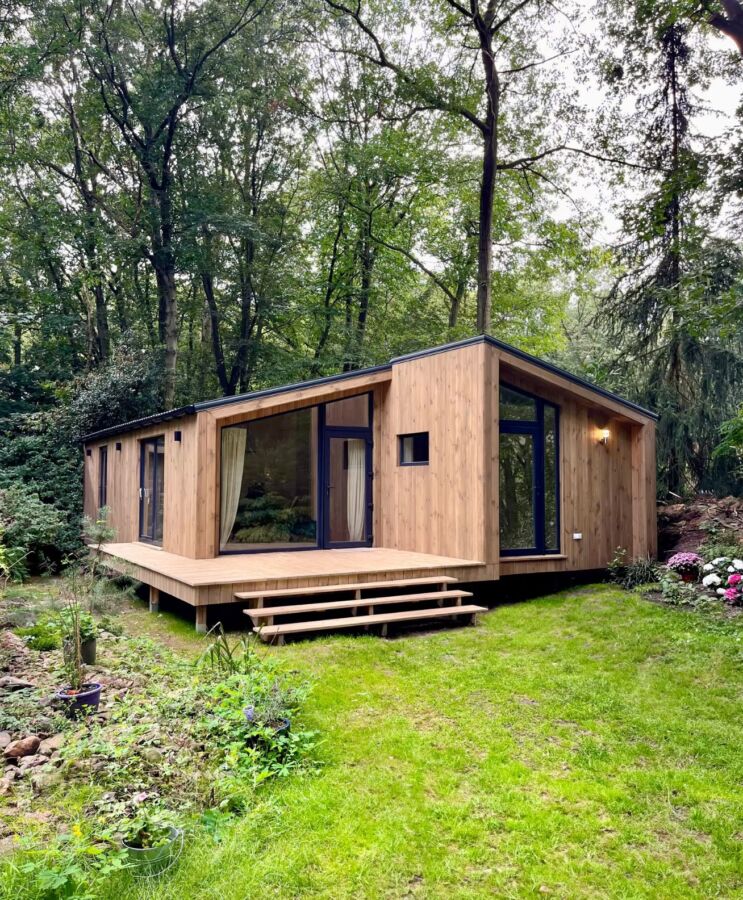 Moderne maison bois compacte